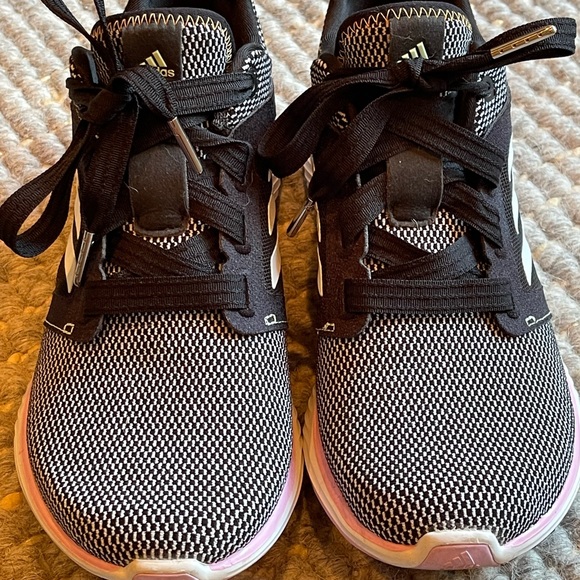 Adidas’s Sneakers - Picture 3 of 4